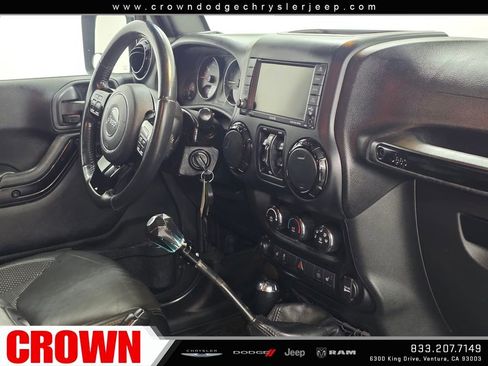 Used 2016 Jeep Wrangler Unlimited Sahara image 15