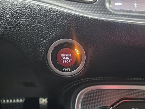 Used 2019 Dodge Challenger SRT Hellcat Redeye RWD image 34
