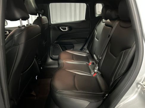 Used 2024 Jeep Compass Limited w/ High Altitude Package image 24