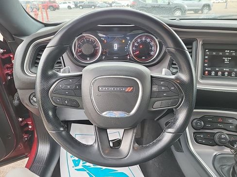 Used 2022 Dodge Challenger GT image 7