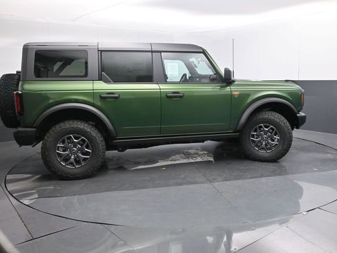 New 2025 Ford Bronco Badlands image 7