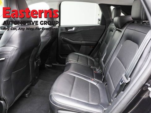 Used 2021 Ford Escape Titanium AWD/4WD image 24