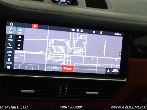 Used 2021 Porsche Cayenne S AWD/4WD image 35