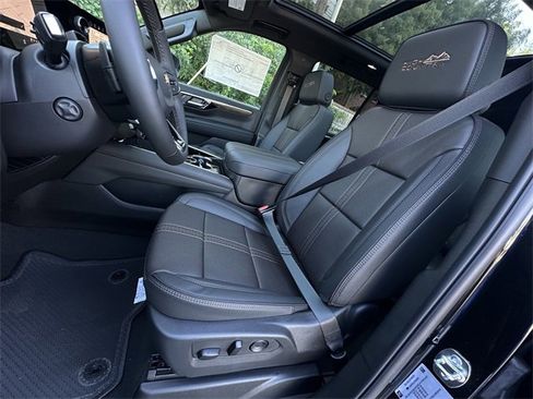 New 2026 Chevrolet Tahoe High Country image 17