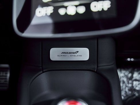 Used 2023 McLaren Artura RWD image 65
