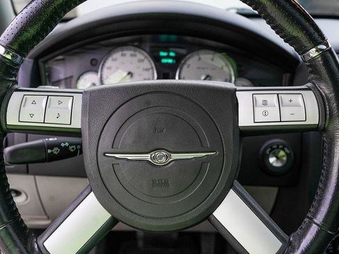 Used 2006 Chrysler 300 SRT8 w/ SRT Option Group II image 24