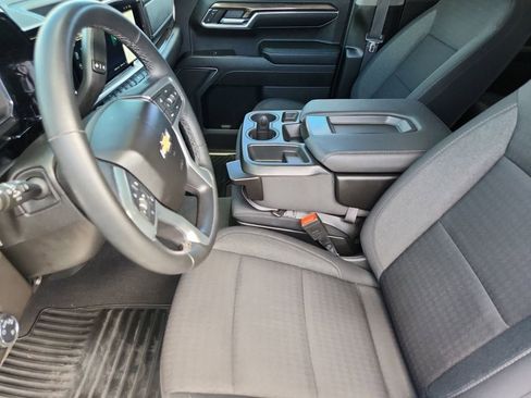 Used 2024 Chevrolet Silverado 1500 LT image 9
