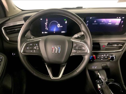 Used 2025 Buick Encore GX Preferred AWD/4WD image 5