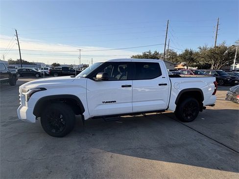 Used 2025 Toyota Tundra SR5 image 8