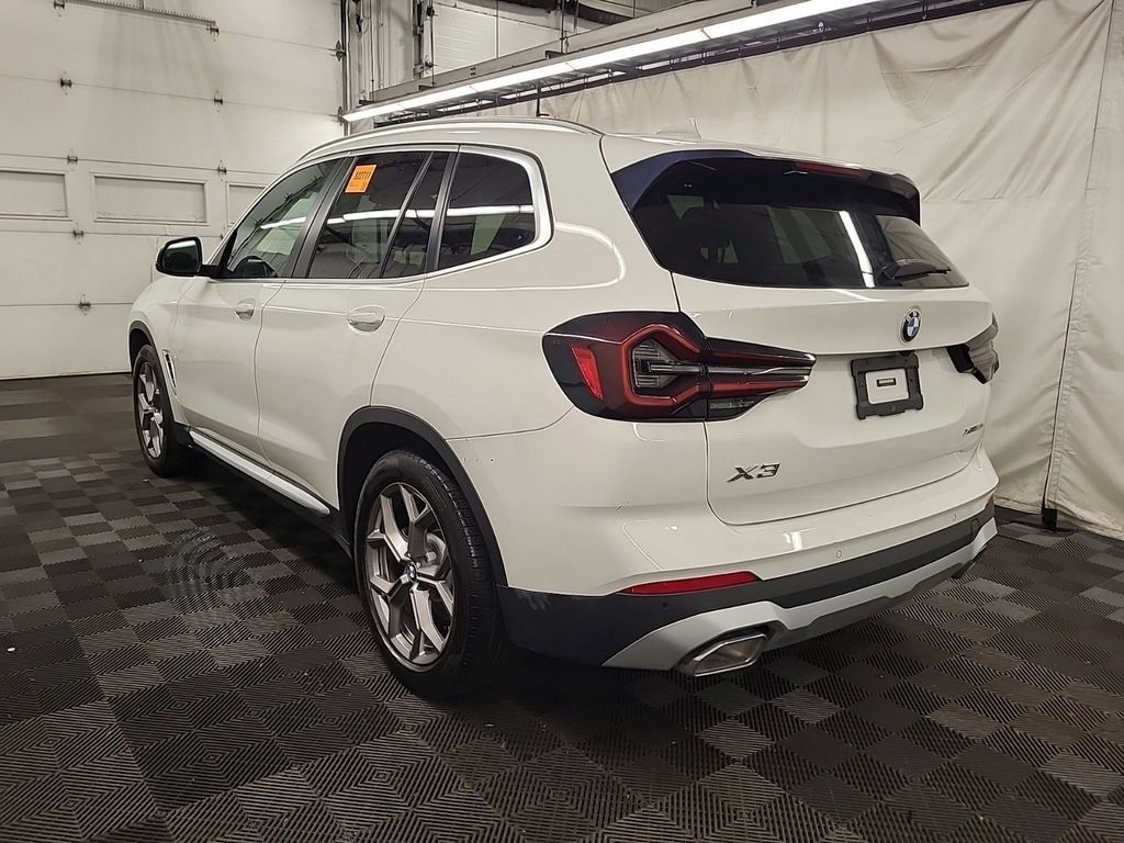 Used 2022 BMW X3 xDrive30i AWD/4WD image 4
