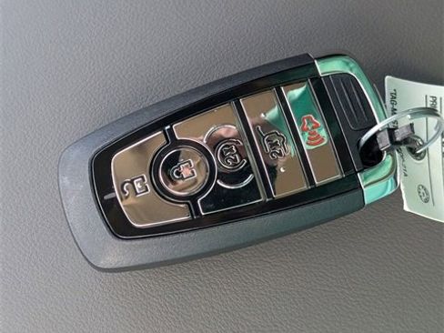 New 2025 Lincoln Corsair Premiere w/ Equipment Group 101A image 25