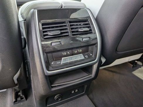 Used 2023 BMW X7 xDrive40i w/ Executive Package AWD/4WD image 15
