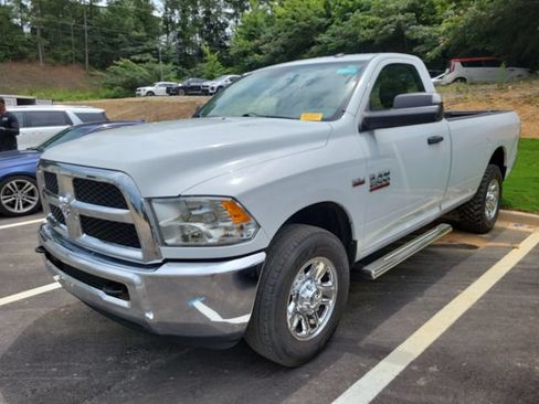 Used 2016 RAM 2500 Tradesman w/ Chrome Appearance Group RWD image 3