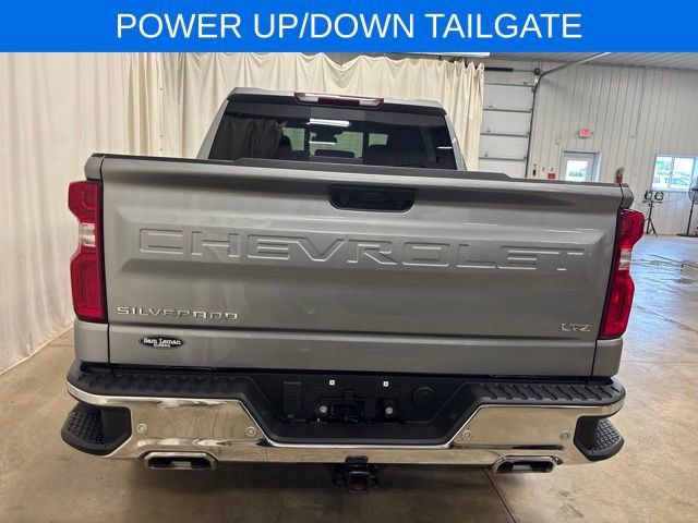 Used 2025 Chevrolet Silverado 1500 LTZ AWD/4WD image 5