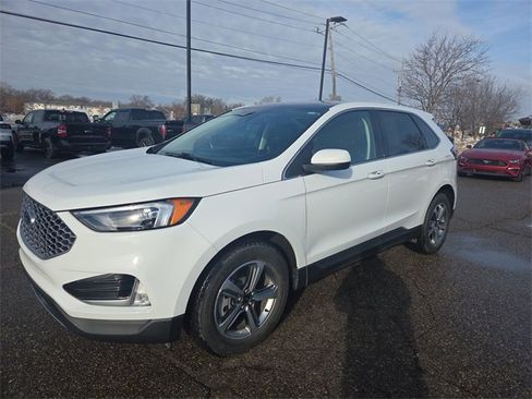 Certified 2024 Ford Edge SEL w/ Convenience Package image 10