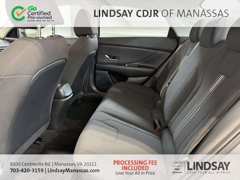 Used 2023 Hyundai Elantra SEL FWD image 19