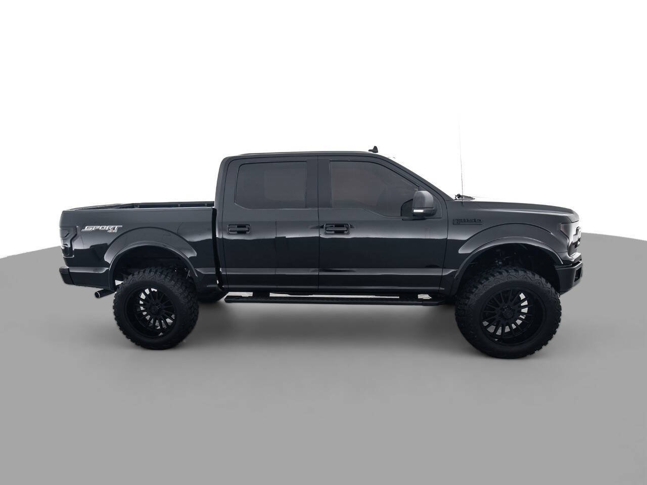 Used 2019 Ford F150 XLT w/ Equipment Group 302A Luxury AWD/4WD image 4