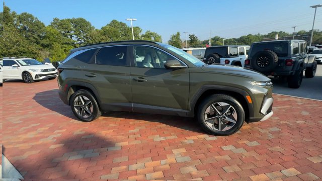 Used 2025 Hyundai Tucson SEL AWD/4WD image 4