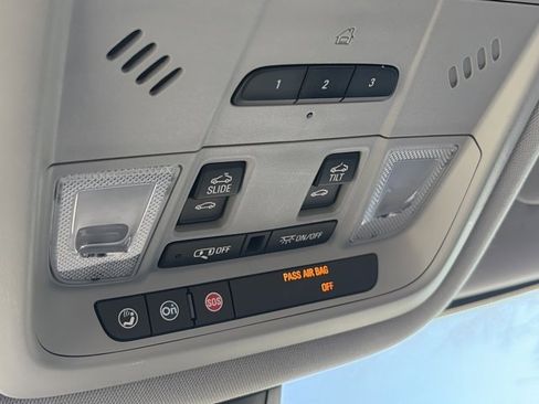 Used 2017 GMC Acadia SLT w/ LPO, Cargo Package image 30