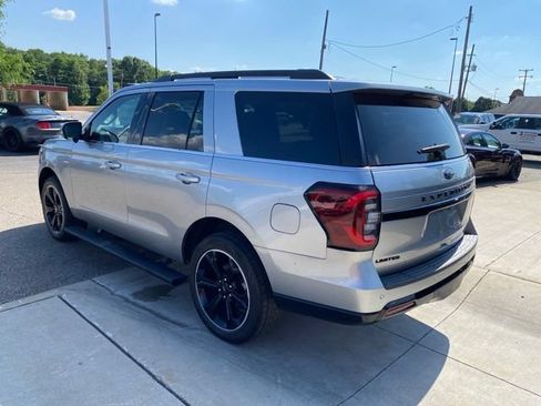 Used 2023 Ford Expedition Limited AWD/4WD image 10