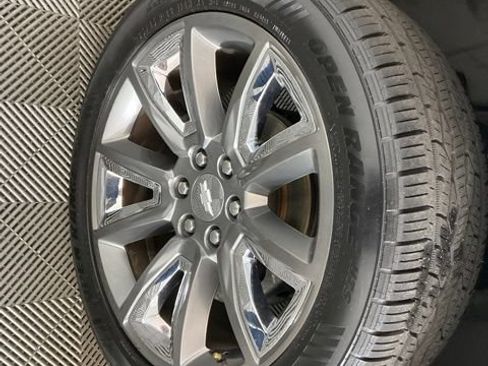 Used 2015 Chevrolet Tahoe LTZ AWD/4WD image 33
