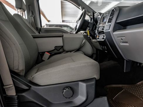 Used 2016 Ford F150 XLT RWD image 31