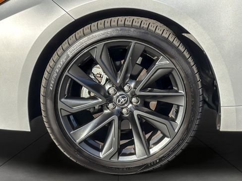 Used 2025 Toyota Corolla SE image 24