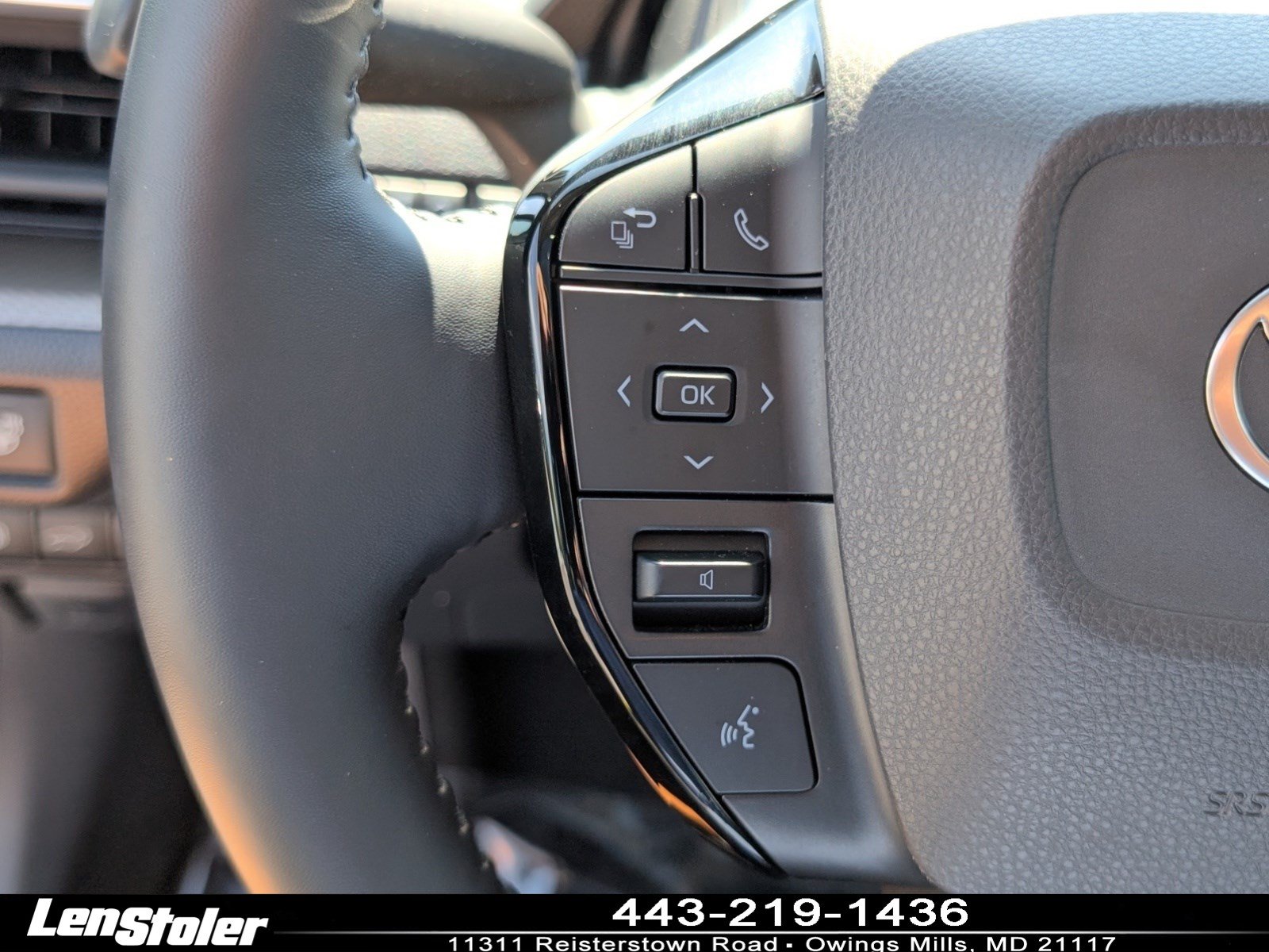 Used 2024 Toyota Prius Limited w/ Limited Premium Package AWD/4WD image 25