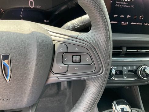 New 2026 Buick Envista Preferred image 8