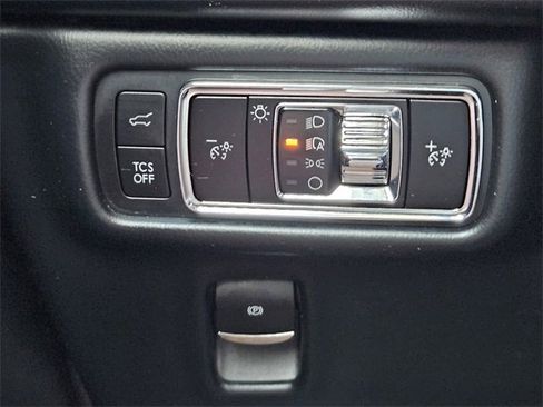 Certified 2023 Lincoln Nautilus Reserve w/ Equipment Group 201A image 22