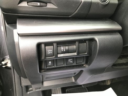 Used 2018 Subaru Crosstrek 2.0i Limited AWD/4WD image 14