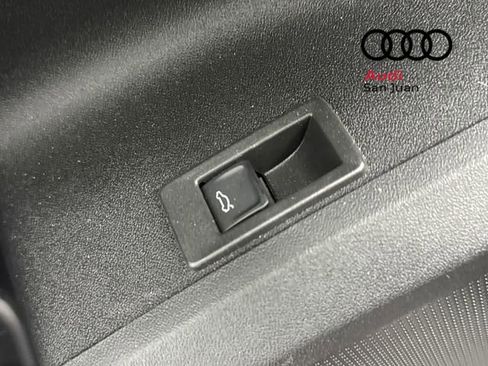 Certified 2025 Audi Q5 2.0T Premium w/ Convenience Package image 34