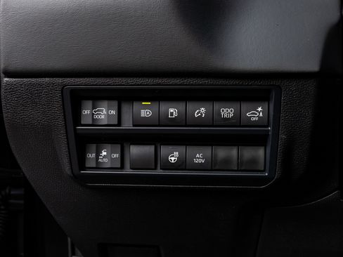 Used 2026 Toyota Sequoia Capstone AWD/4WD image 22