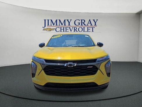 Used 2024 Chevrolet Trax RS w/ Driver Confidence Package FWD image 8