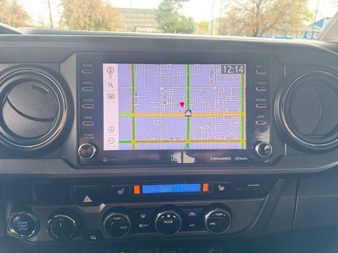 Used 2021 Toyota Tacoma TRD Off-Road w/ TRD Premium Off Road Package image 21