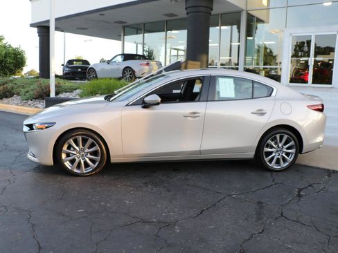 Certified 2025 MAZDA MAZDA3 s FWD image 2