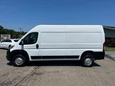 Used 2023 RAM ProMaster 2500 FWD image 3