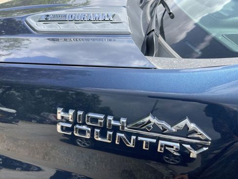 Used 2023 Chevrolet Silverado 2500 High Country w/ LPO, Hitch Package AWD/4WD image 10