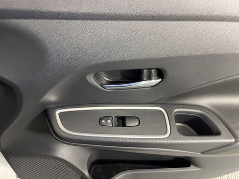 Used 2024 Nissan Versa SR w/ Trunk Package image 19