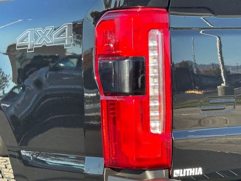 Certified 2025 Ford F250 Lariat w/ Lariat Ultimate Package image 27