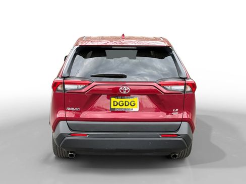 Used 2024 Toyota RAV4 LE image 4