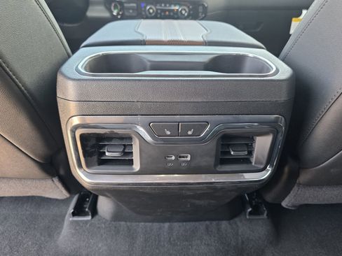 New 2026 Chevrolet Silverado 1500 High Country AWD/4WD image 24