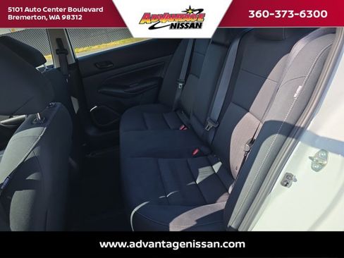 Used 2025 Nissan Altima 2.5 S FWD image 13