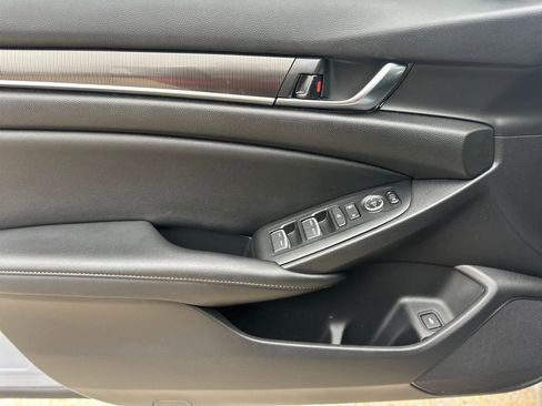 Used 2021 Honda Accord Sport image 13
