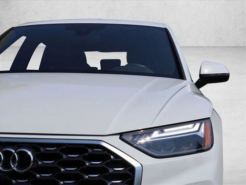 Used 2024 Audi Q5 2.0T Premium Plus AWD/4WD image 2