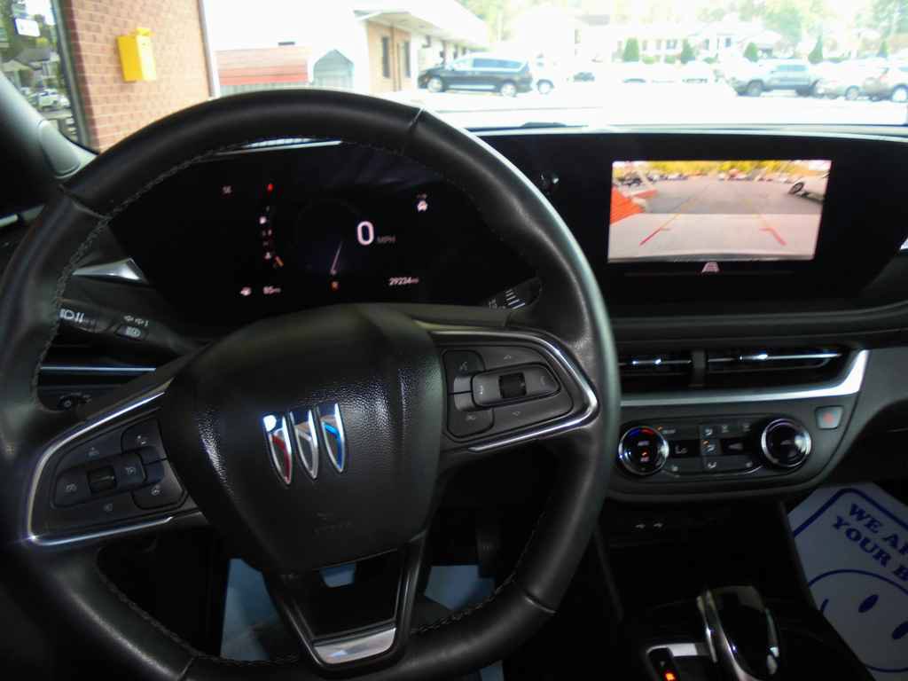 Used 2024 Buick Envista Preferred w/ Convenience I Package FWD image 6