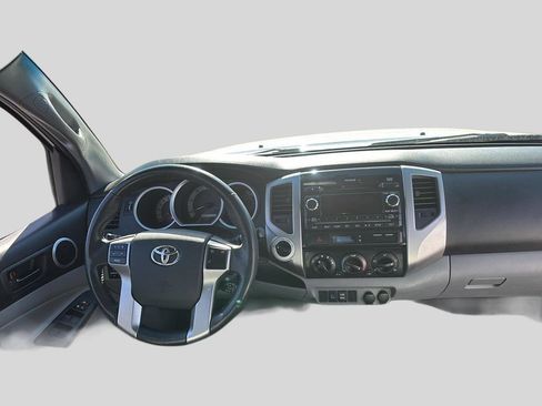 Used 2012 Toyota Tacoma 4x4 Double Cab w/ TRD Off-Road Pkg image 14