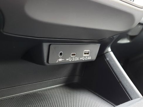 Used 2024 Subaru Crosstrek 2.0i Premium image 25