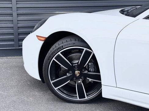 Used 2024 Porsche 718 Boxster RWD image 10