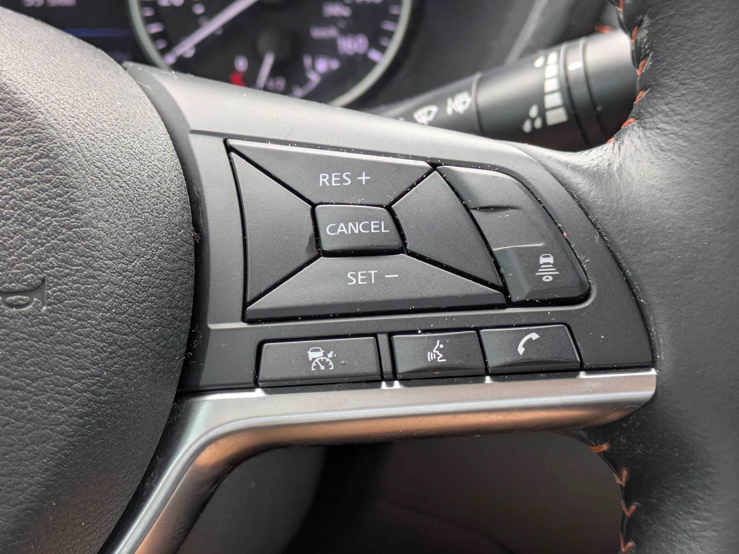 Used 2023 Nissan Sentra SR w/ SR Premium Package FWD image 25